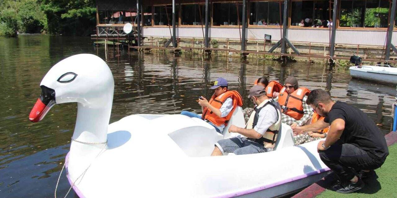 Arap turistlerin yeni gözdesi Sera Gölü