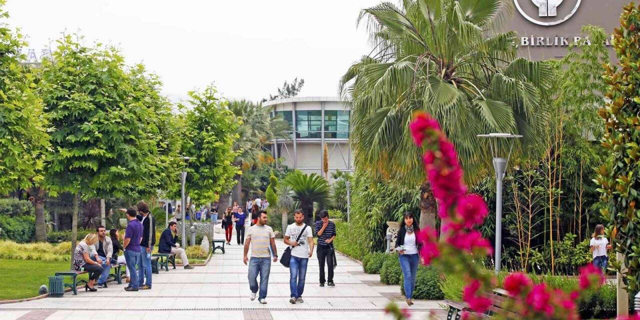 Üniversite adaylarına “Bilinçli tercihle sevdiğiniz bölümü seçin” önerisi