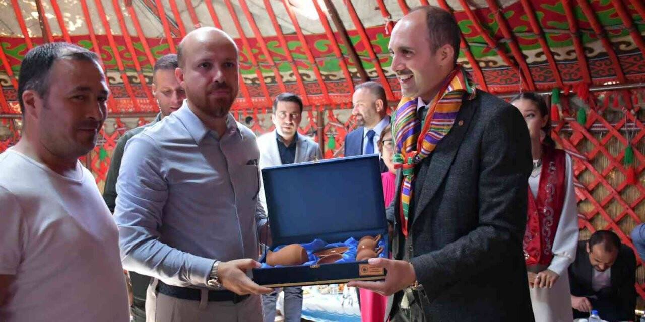 Bilal Erdoğan Bilecik oba çadırını ziyaret etti