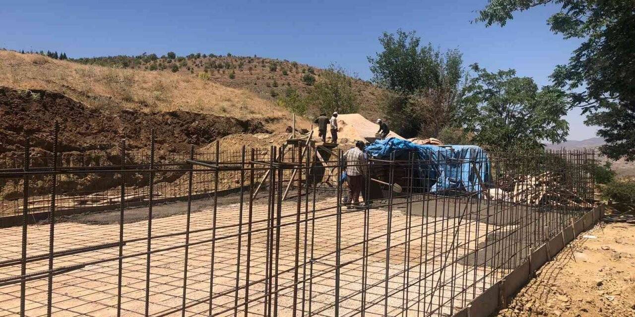 Elazığ İl Özel İdaresinden 360 tonluk sulama havuzları