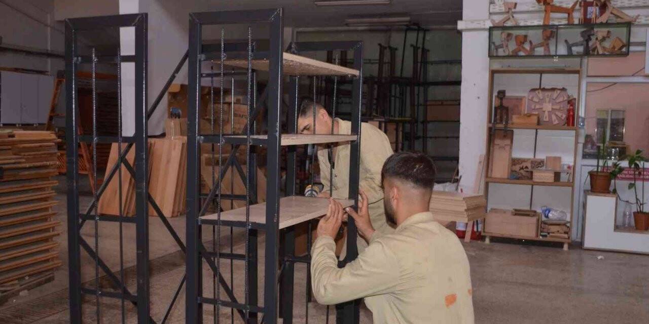 Devlet okulu fabrika gibi üretim yapıyor