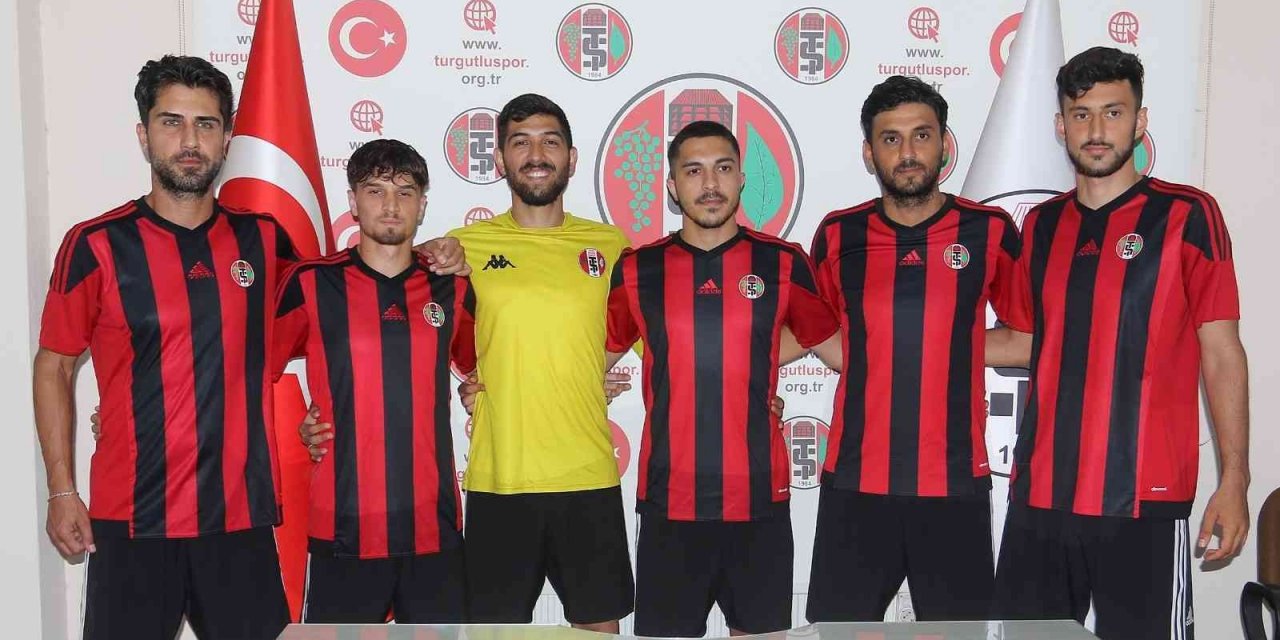 Turgutluspor yeni transferleriyle sezona iddialı hazırlanıyor