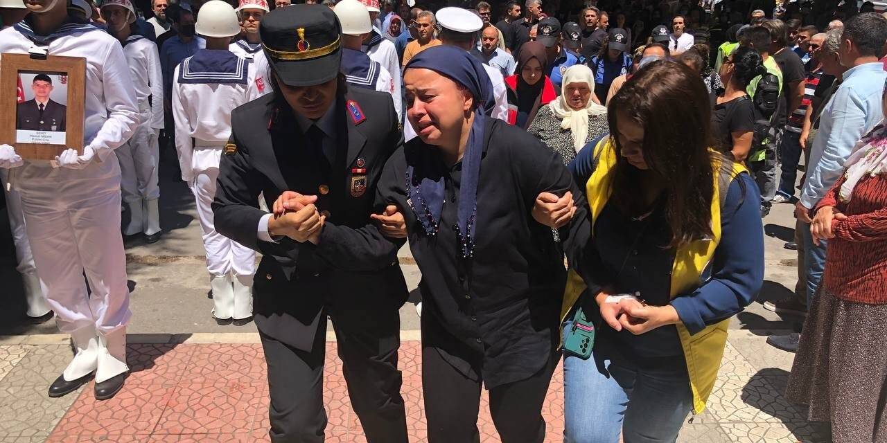 Mersinli Pençe şehidi son yolculuğuna uğurlanıyor