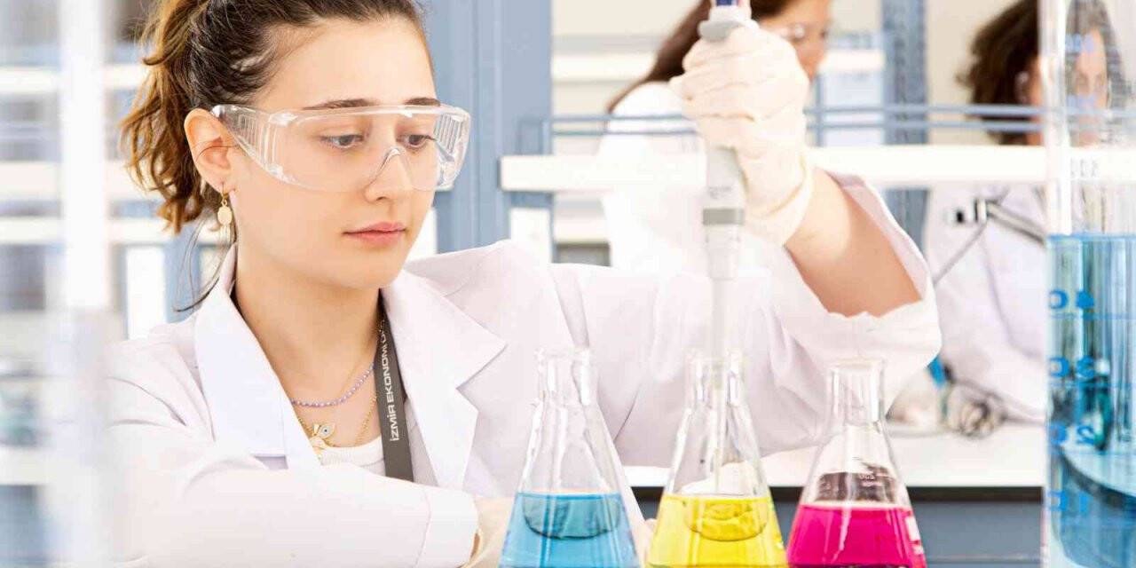 İzmir Ekonomi projede zirveye çıktı