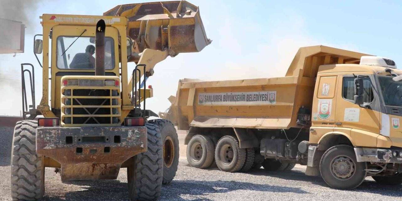 Akçakale’nin çehresi büyükşehir belediyesi ile değişiyor