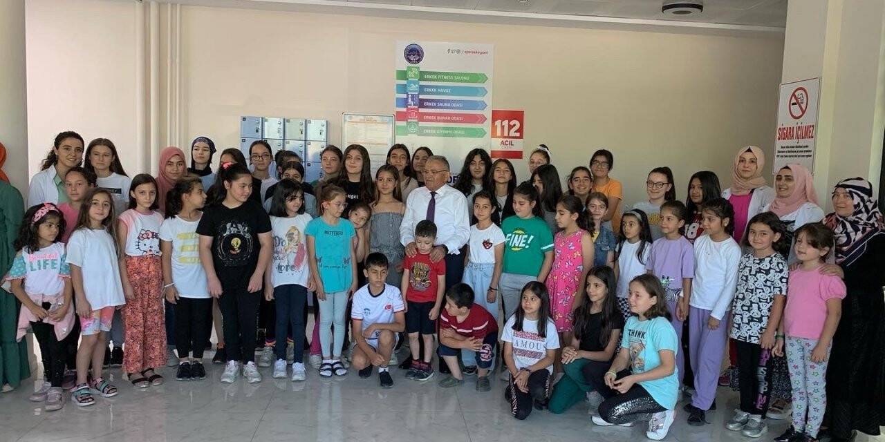 Başkan Büyükkılıç: "Gençlerin çağın gereksinimlerine uygun yetişmesini önemsiyoruz"