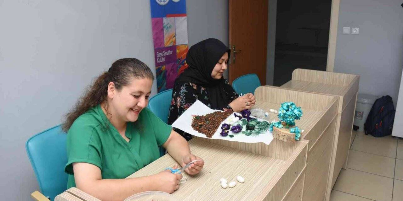 Afyonkarahisar’da ‘ipek koza’ kursuna yoğun ilgi