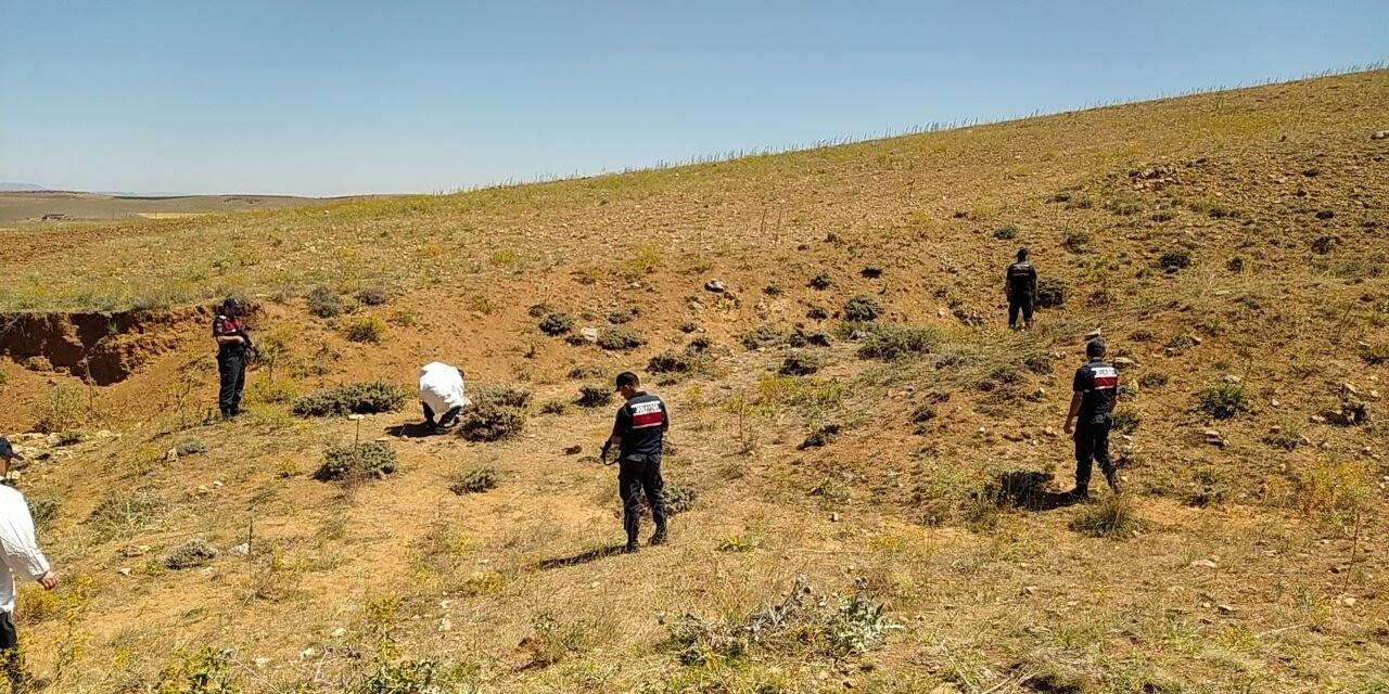 Arazi kavgasında hayatını kaybeden 3 kişi toprağa verildi