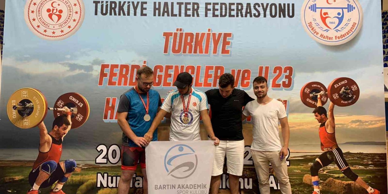 BARÜ’lü sporculardan Halter şampiyonasında 6 madalya