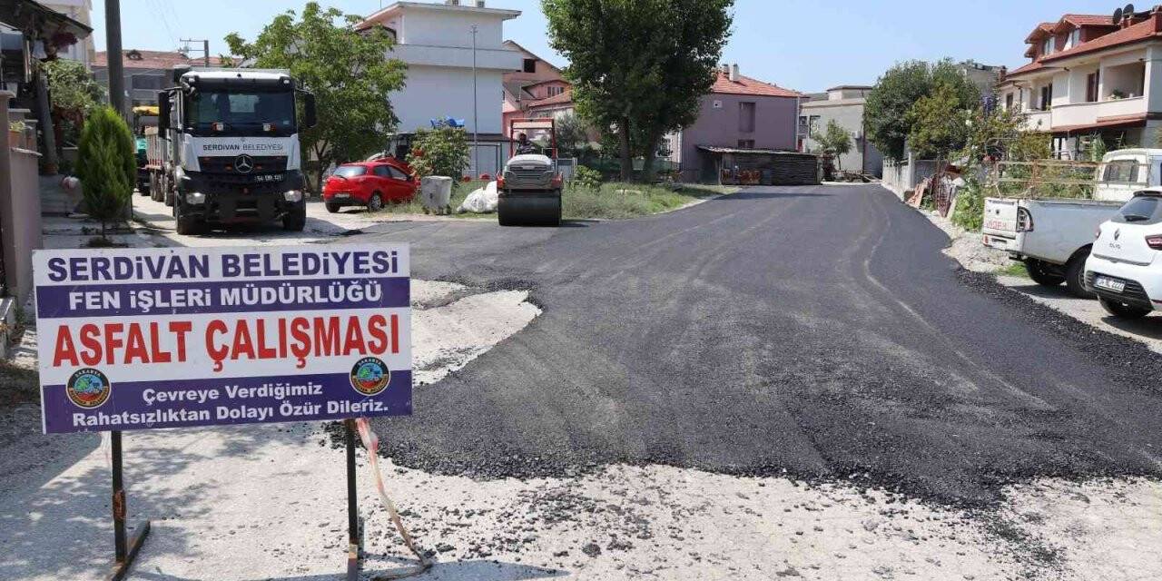 Serdivan’da asfalt çalışmaları devam ediyor