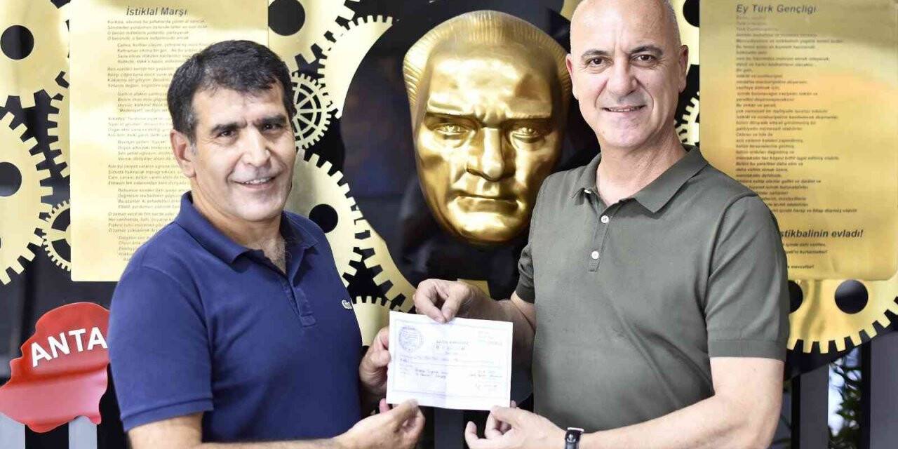 Antalya OSB sanayicisi okuluna sahip çıkıyor