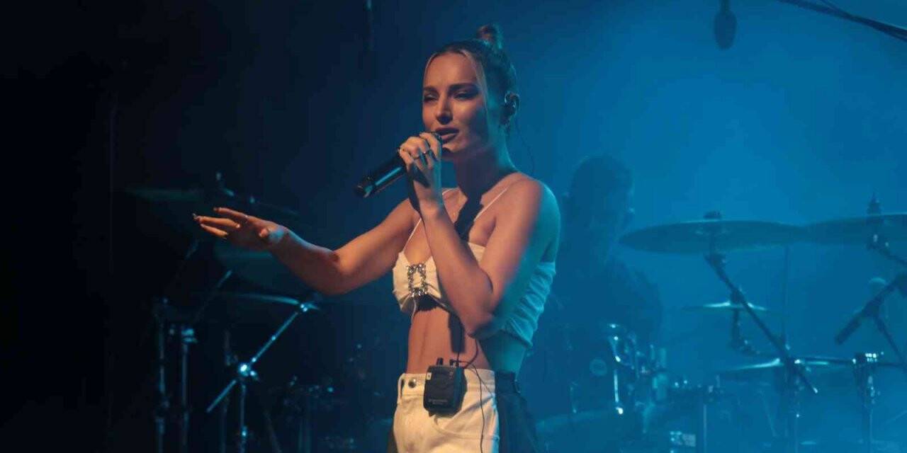 Rumen pop star Minelli’nin dünya turnesinden önceki durağı Alanya oldu