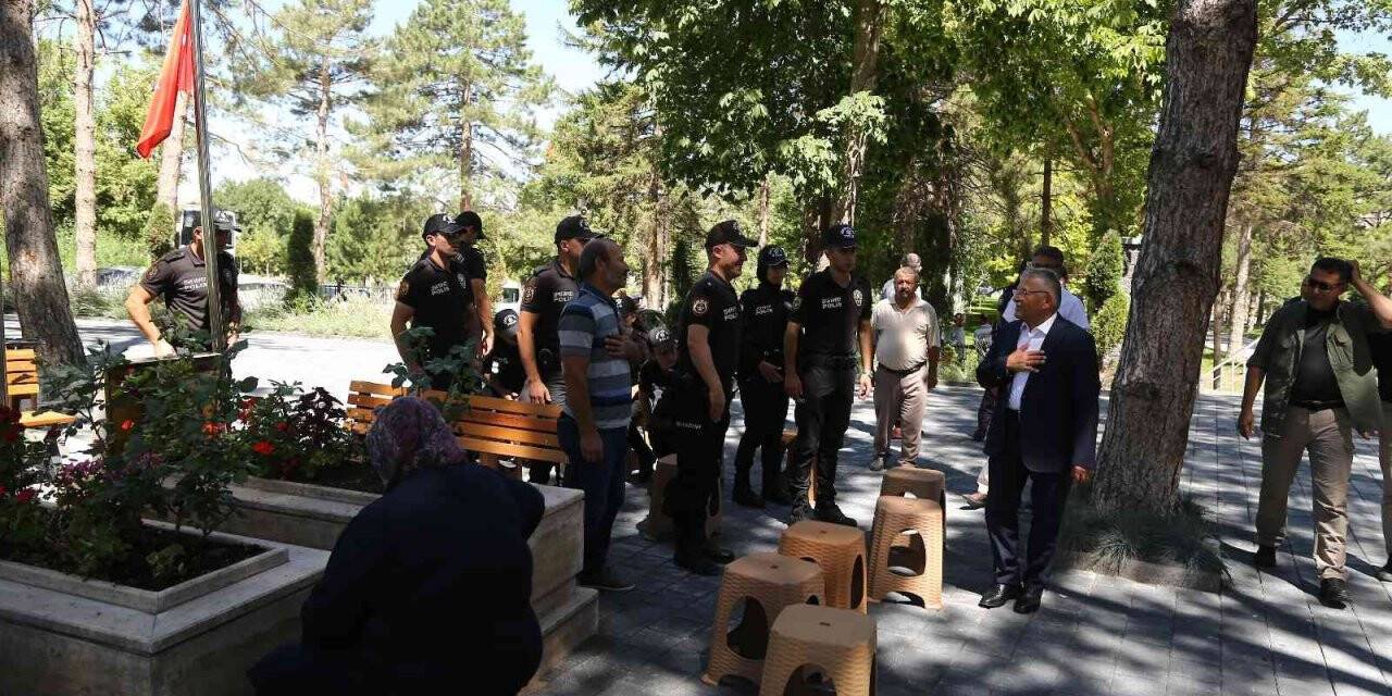 Başkan Büyükkılıç, Şehir Polis Uluçay’ı mezarı başında andı