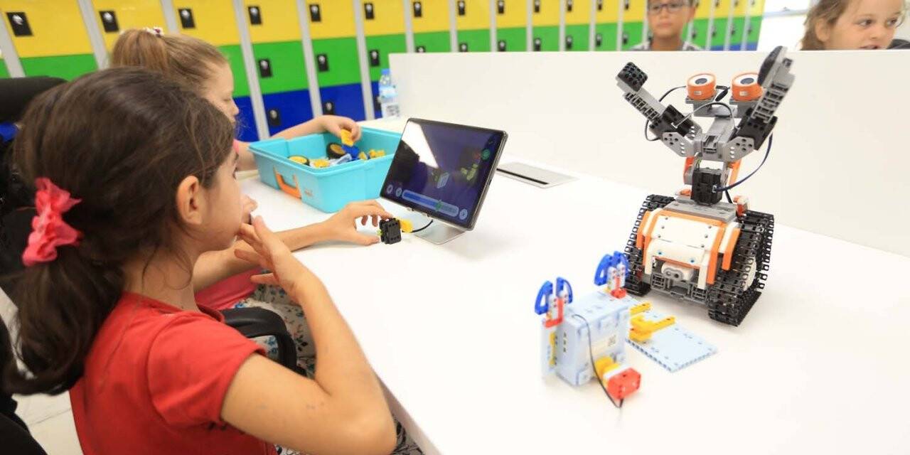 Denizli’de robotik kodlama kursları başladı