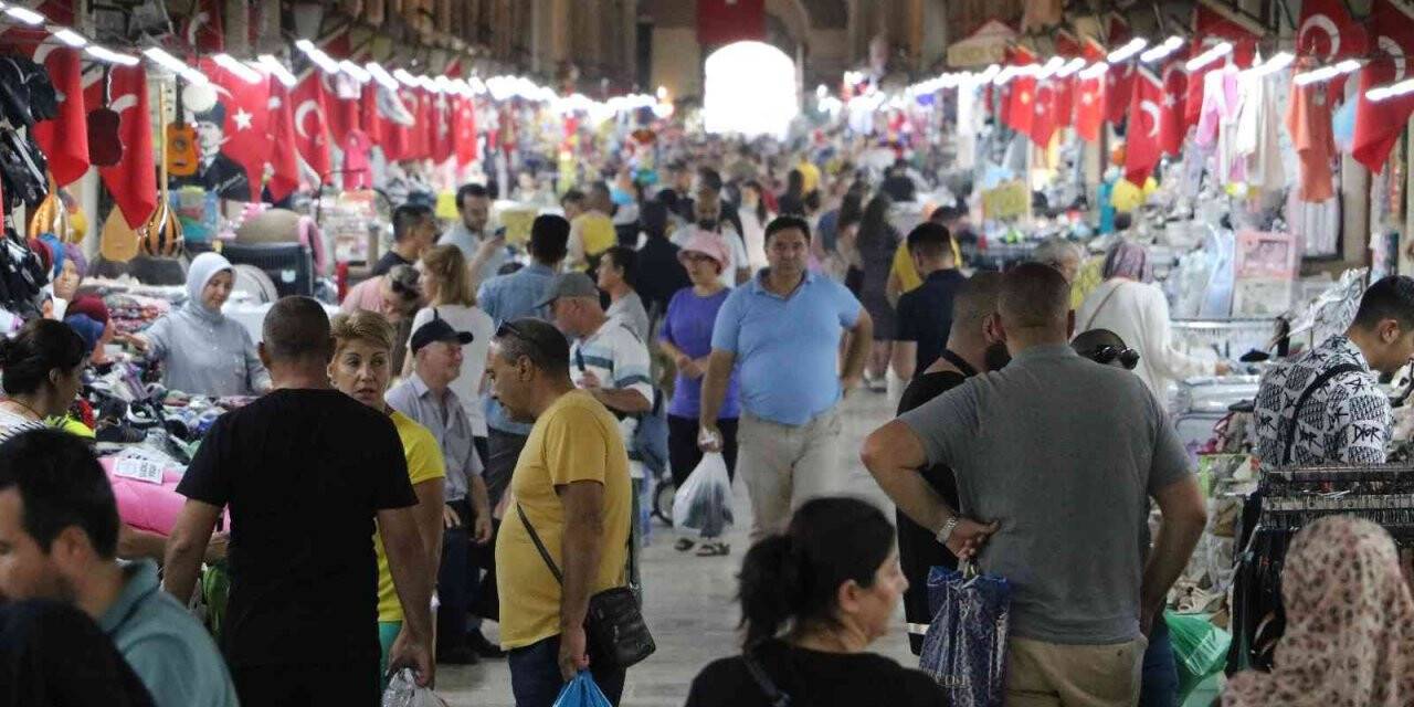 Pasaportsuz giriş başladı, Bulgar turistler Edirne’ye akın etti