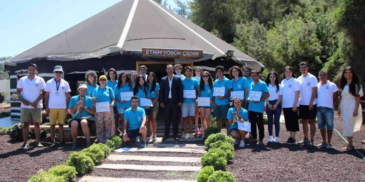 Bodrum’da tarım kampı katılımcıları sertifikalarını aldı