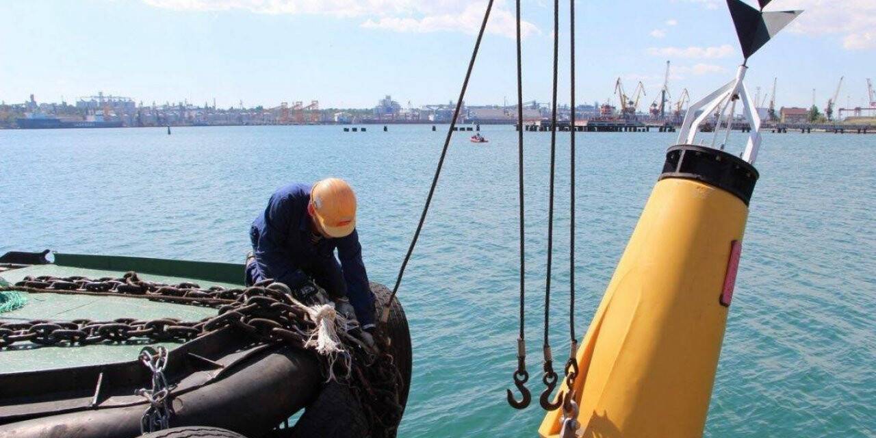 Ukrayna’nın üç limanında tahıl ihracatı için çalışmalar sürüyor