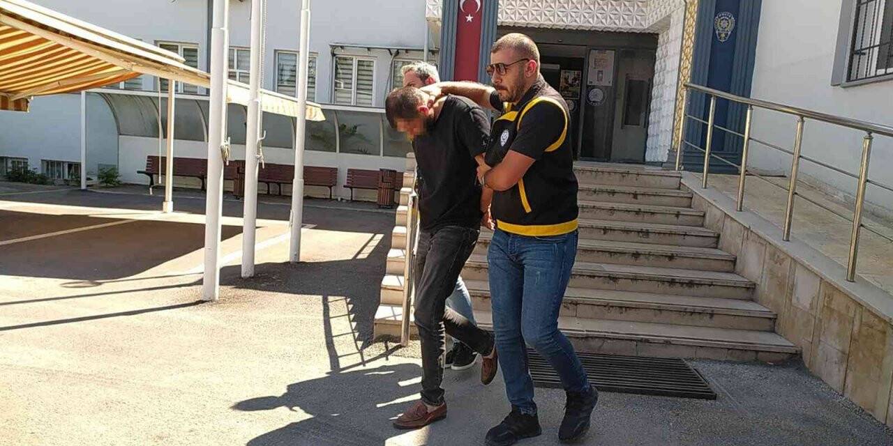 Bursa’da husumetlisini başından vuran zanlı adliyeye sevk edildi