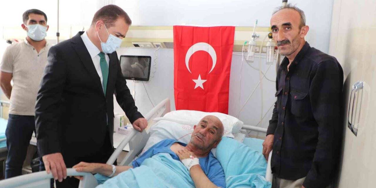 Vali Akbıyık: “Şehitlerimiz, milletimizin kahramanlarıdır”