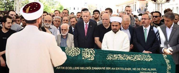 Cumhurbaşkanı Erdoğan, Mehmet Nimet Kaya'nın cenaze törenine katıldı