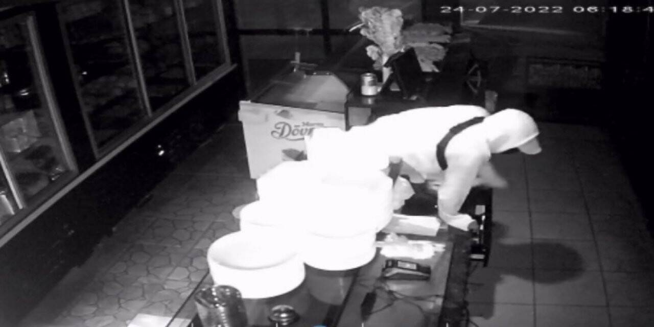 Bursa’da görülmemiş olay... İşyerine giren köylüsünü kıskıvrak yakaladı