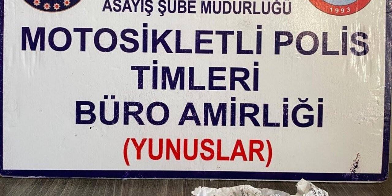 Kütahya’da iki kişinin üzerinde uyuşturucu bulundu