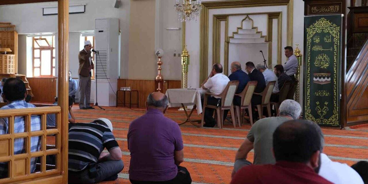 ‘Ezanı Güzel Okuma Yarışması’nın bölge elemeleri Erzincan’da yapıldı