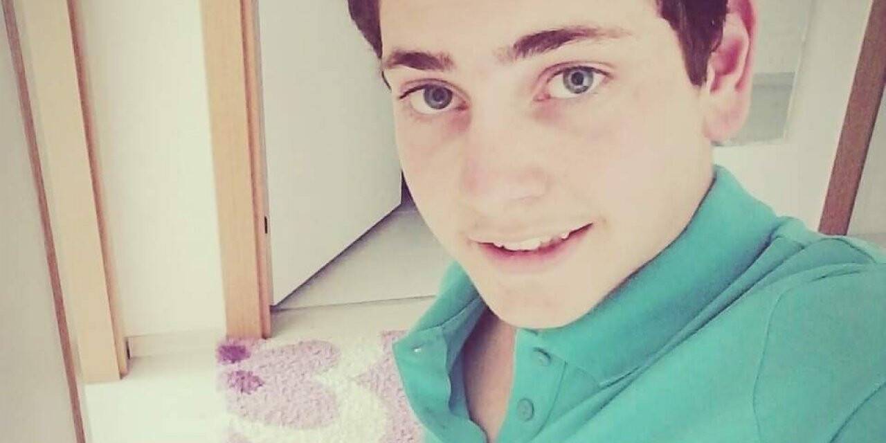 Motosikletten düşen genç hayatını kaybetti