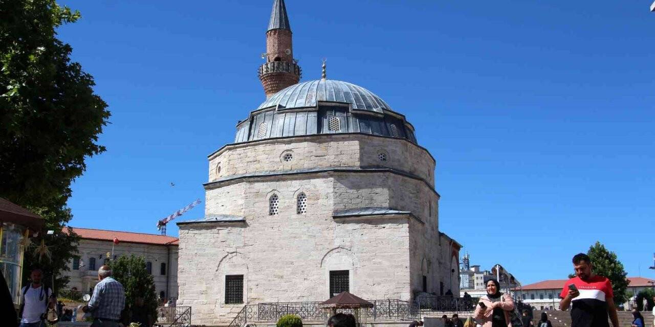 Osmanlı ahlakını yansıtan iki taş, günümüzde birçok kişi ne amaçla kullanıldıklarından habersiz