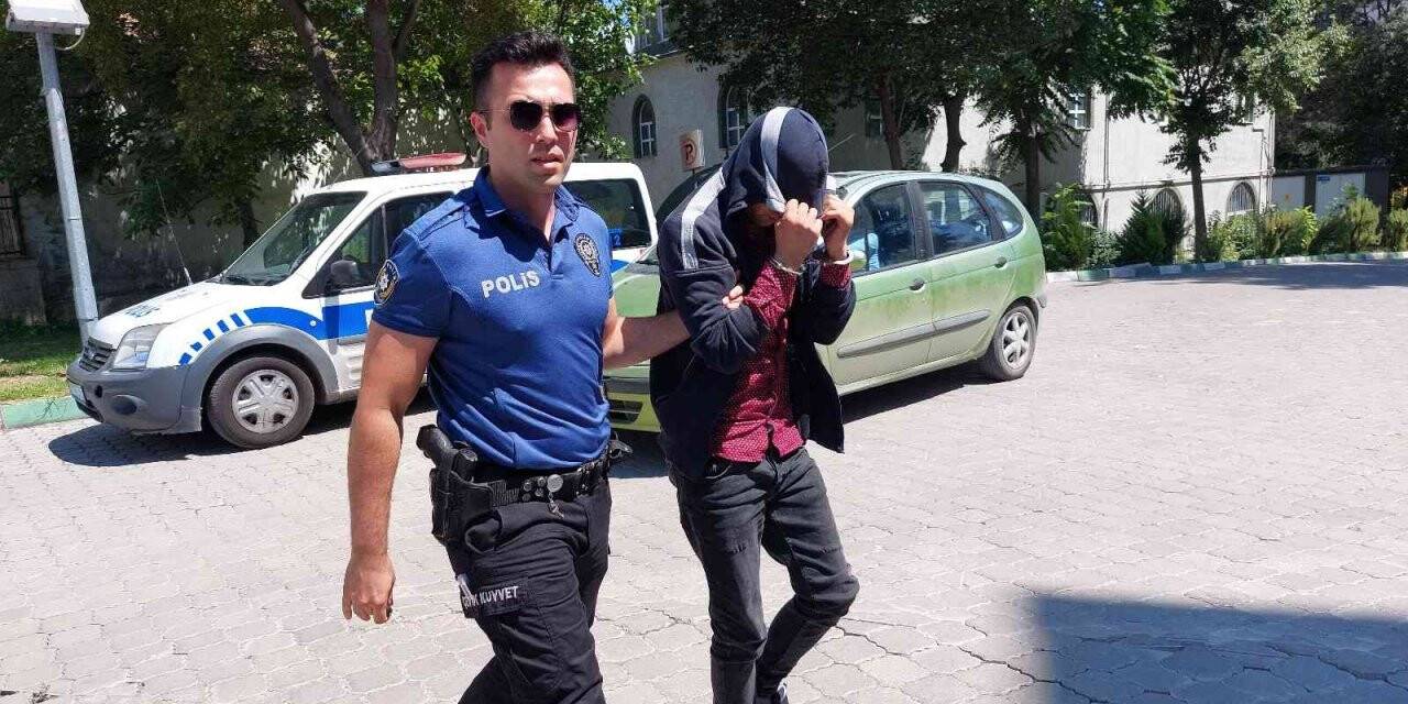 Gurbetçi kadının boynundaki altın kolyeyi alıp kaçan kapkaççı adliyeye sevk edildi