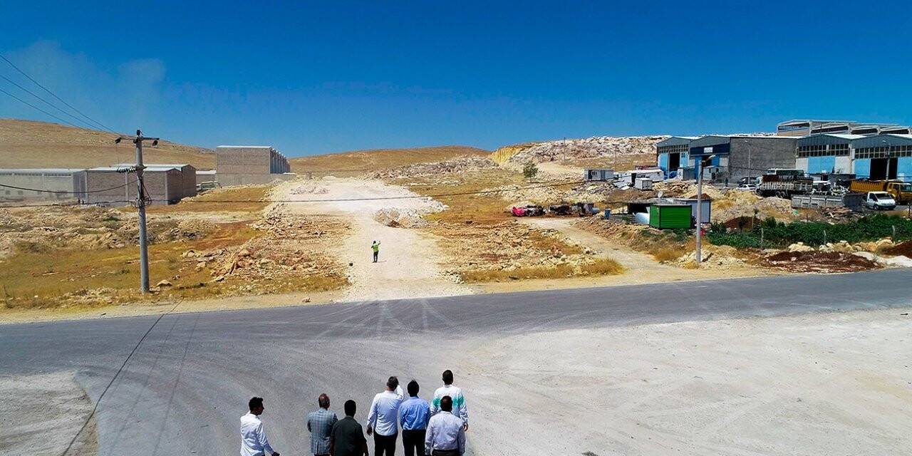 Gıda imalatçıları ve hurdacılar sitesinde yol yapım çalışmaları başladı