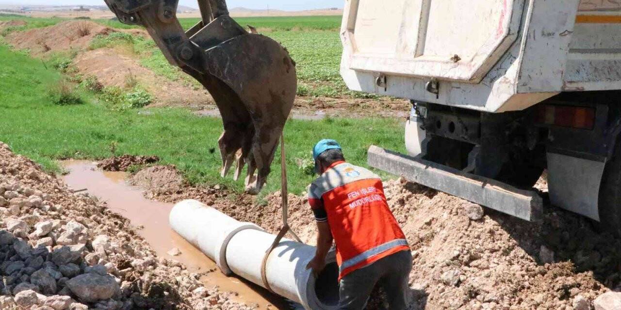 Haliliye’de mahallelerin üst yapı çalışmaları sürüyor