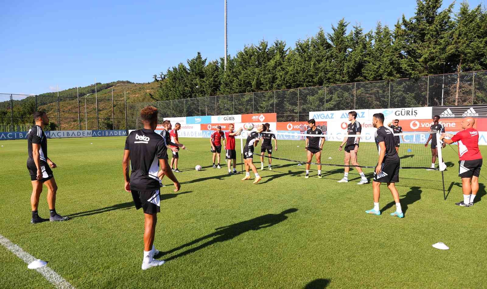 Beşiktaş, yeni sezon hazırlıklarını sürdürdü