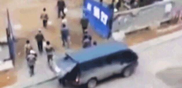 İçinden adeta bir ordu indi / İZLE