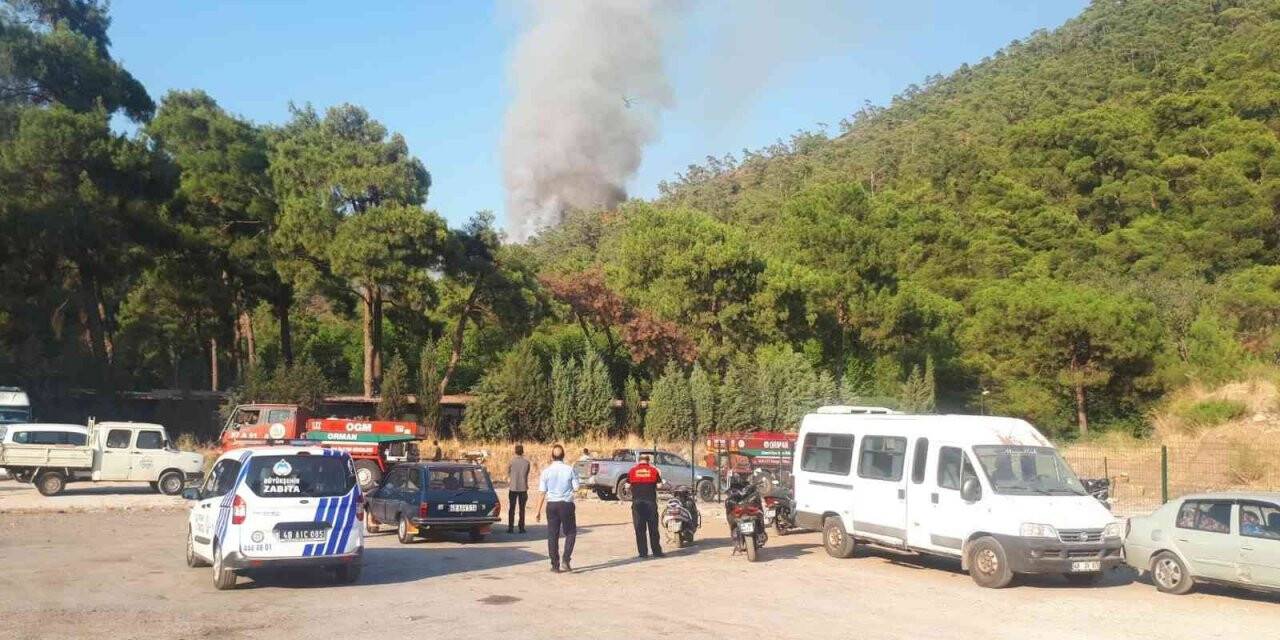 Marmaris orman yangınına müdahale devam ediyor