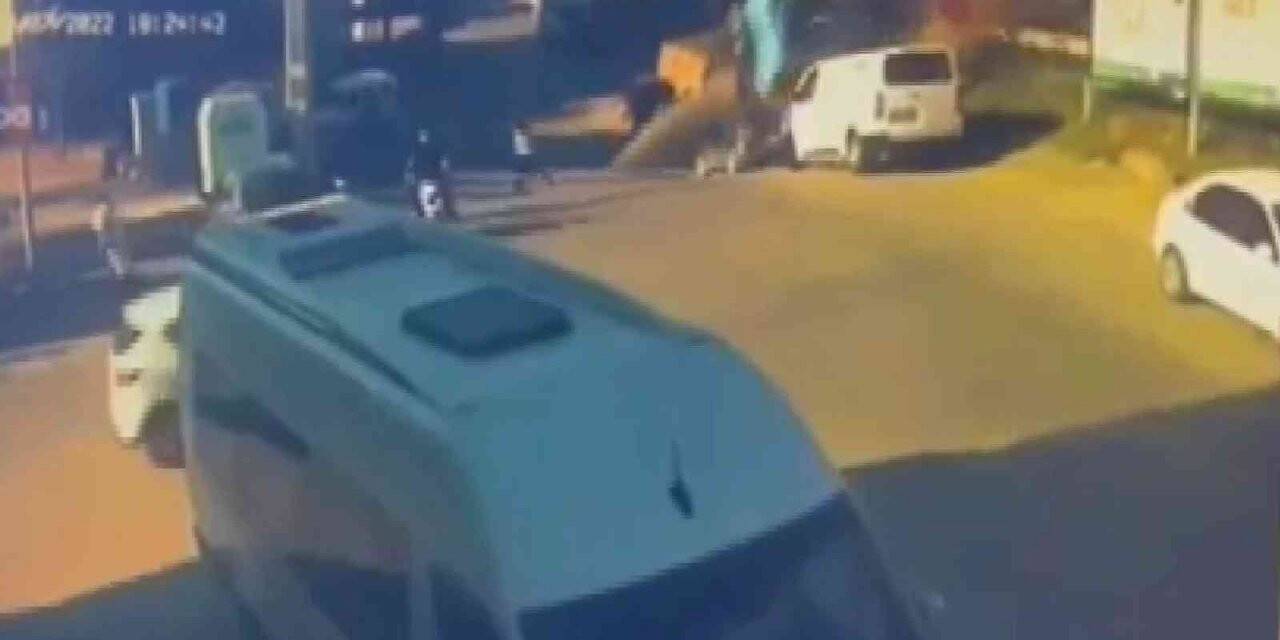 Bursa’da köprüden uçan tır iki otomobili ezdi: 1 ölü, 1 yaralı