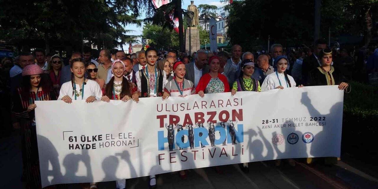 Uluslararası Horon Festivali coşkulu başladı