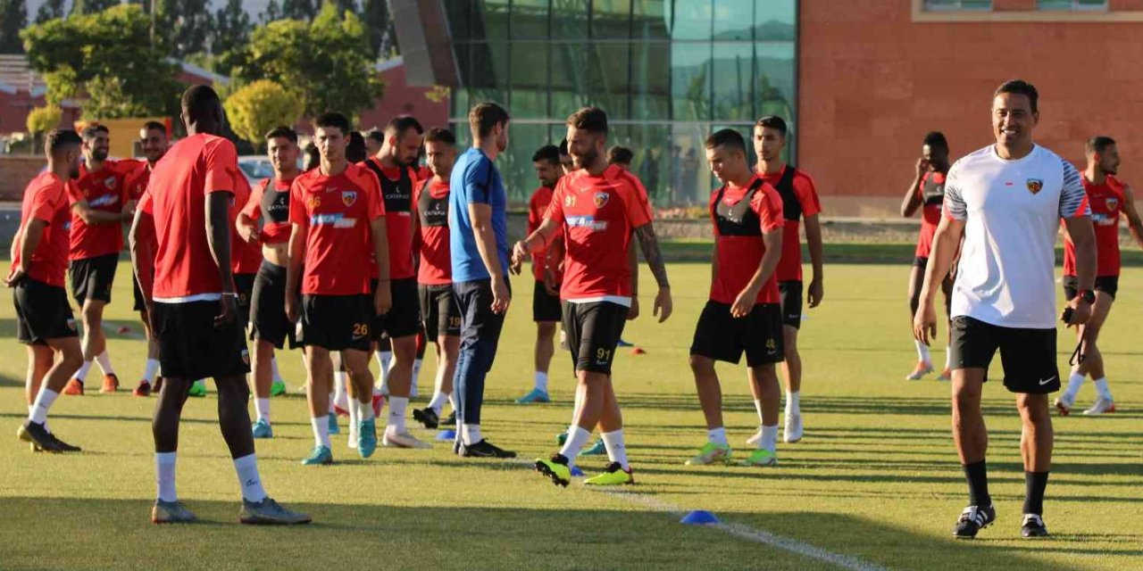 Çağdaş Atan: "Beşiktaş’ın güçlü oldukları yanları var ama zaafları da var"