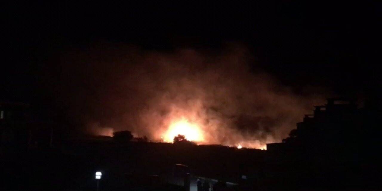 Çanakkale’de çocukların attığı torpil anız yangını çıkardı