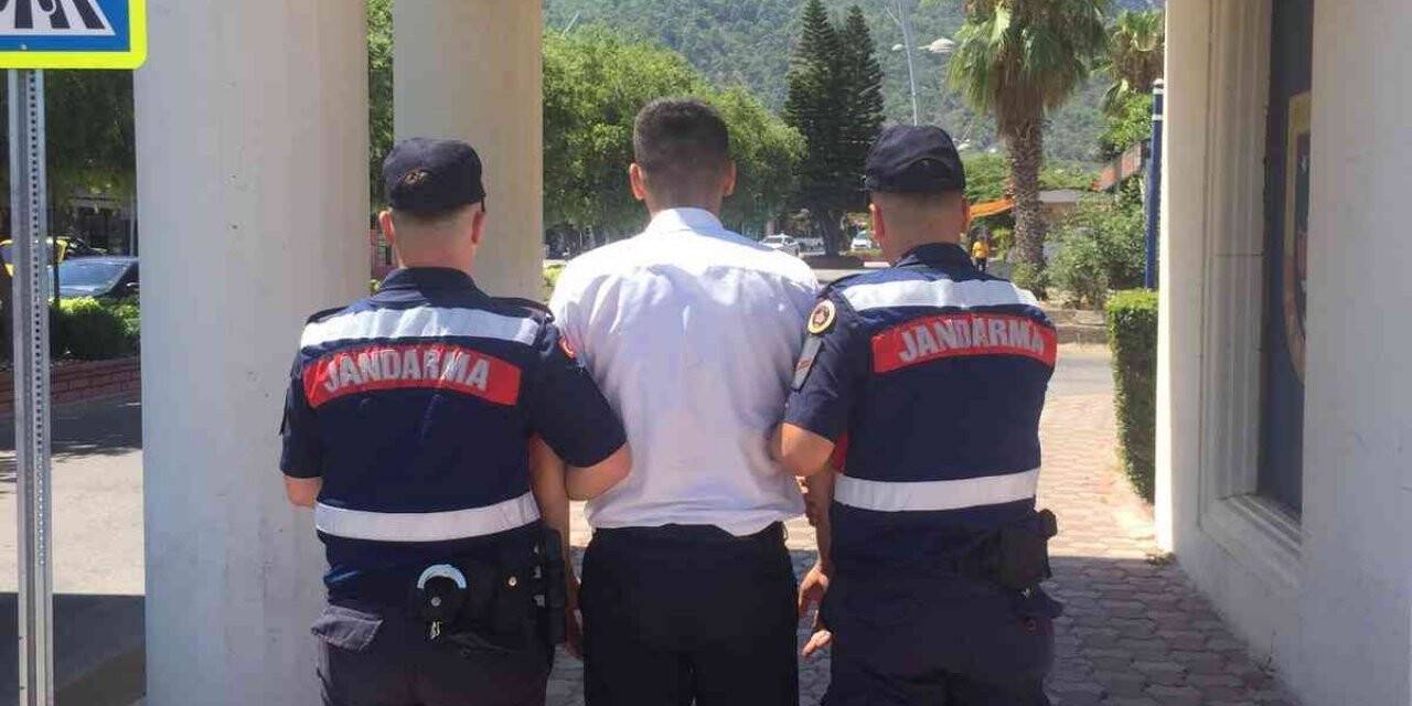4 yıldır aranan firari suçlu jandarma operasyonuyla yakalandı