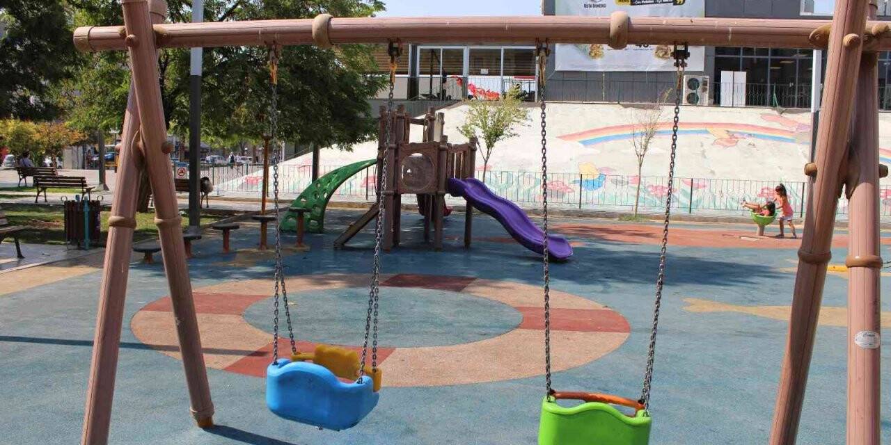 Sıcaktan çocuk parkları da boş kaldı