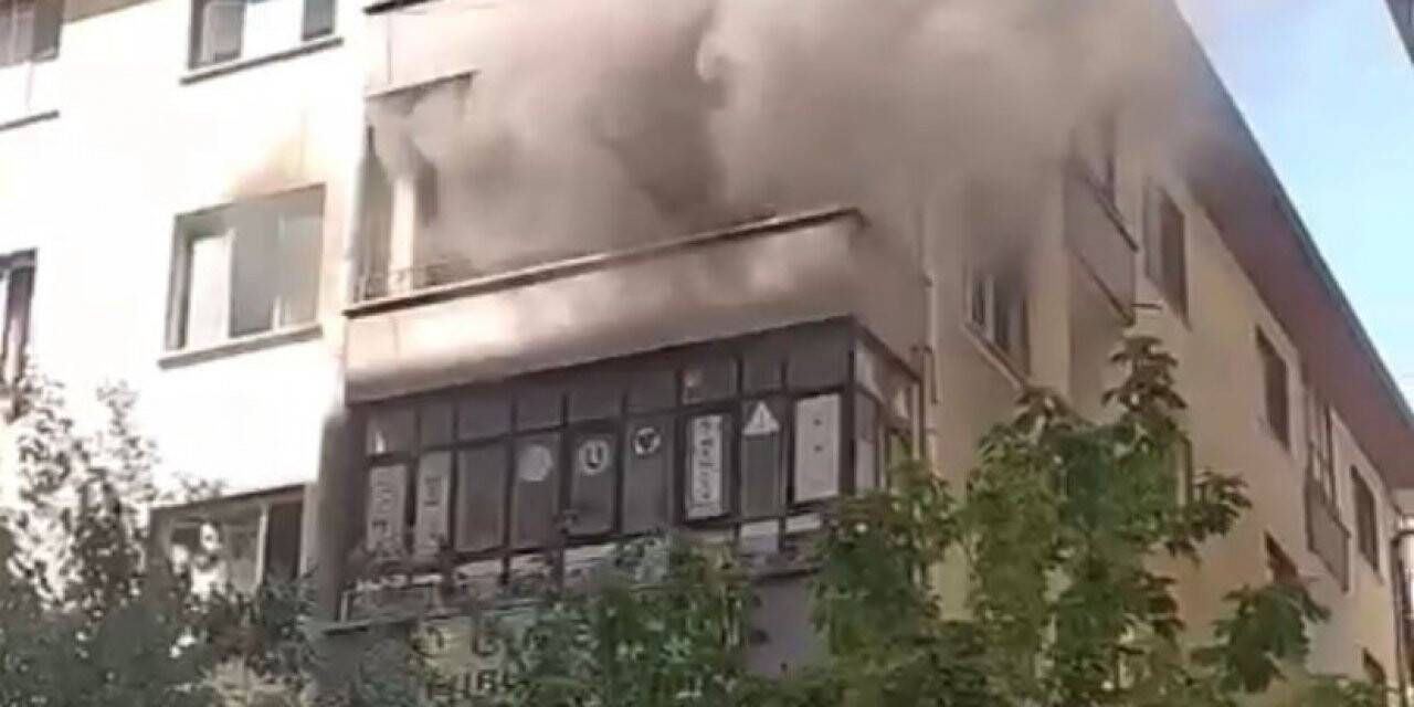 Diyarbakır’da bir apartmanın 3’üncü katında yangın