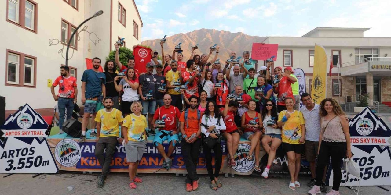 Türkiye’nin ilk ‘Uluslararası Ultra Sky Trail Maratonu’nda kazananlar belli oldu