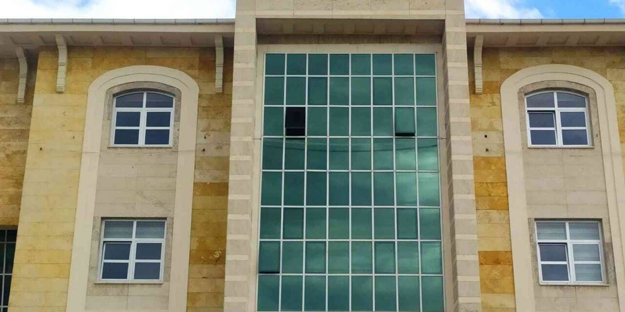 Evinin önünde oturan kadınlara çarparak ağır yaralayan alkollü sürücü serbest bırakıldı