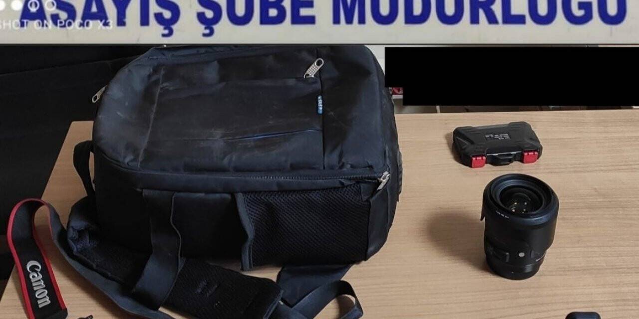 Çalınan fotoğraf makineleri bulundu