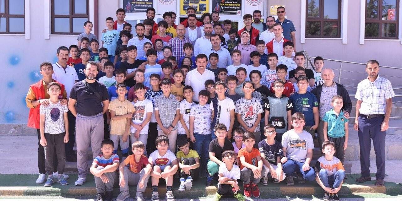 Karatay Gençli Meclisi Yaz Okulu eğitimleri sürüyor