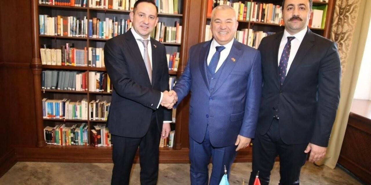 Başkan Şahin’in girişimleri ile ALKÜ ve Tümen Devlet Üniversitesi arasında anlaşma imzalandı