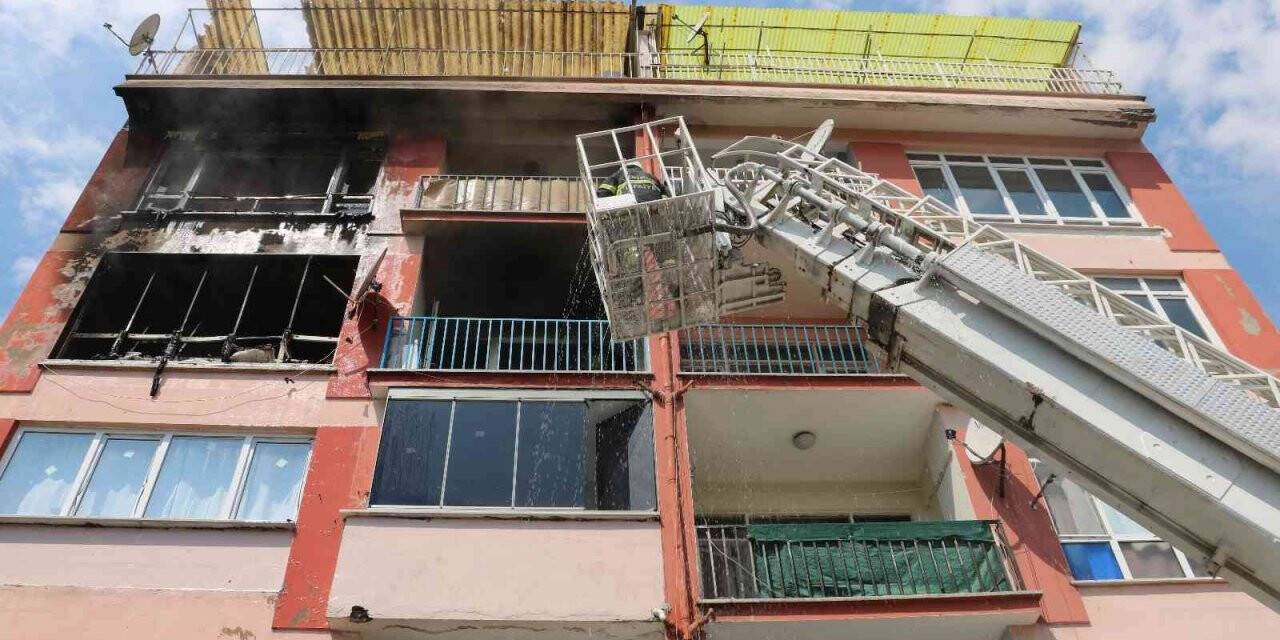 Yangında can pazarı: İtfaiye ekipleri zamanla yarıştı