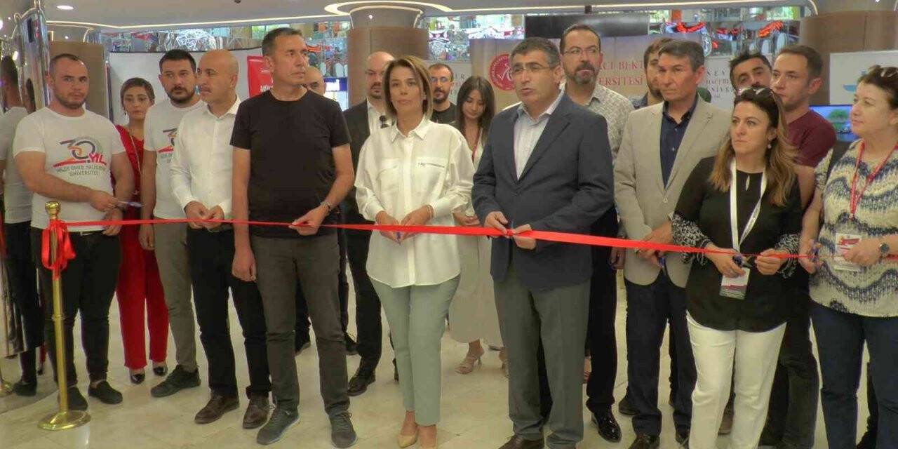 Vali Becel: “Gençlerimiz yeteneklerine ve becerilerine göre tercih yapsınlar”