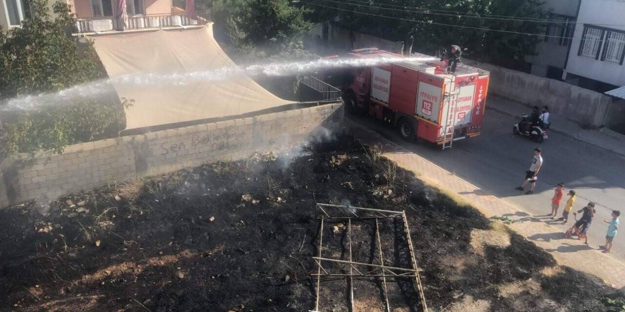 Ot yangını korkuttu